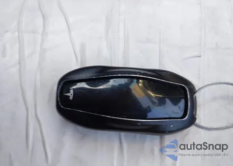 2018 Tesla Model S 100D/75D/P100D z USA, uszkodzony, nr VIN 5YJSA1E22JF275460